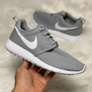 Nike Roshe One Low GS/Womens Running Shoes Grey White 599728-033 NEW Multi Sz