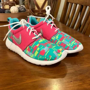 Nike Rosherun Print GS shoes sneakers 677784 601 Youth Girls Grade School Size 5