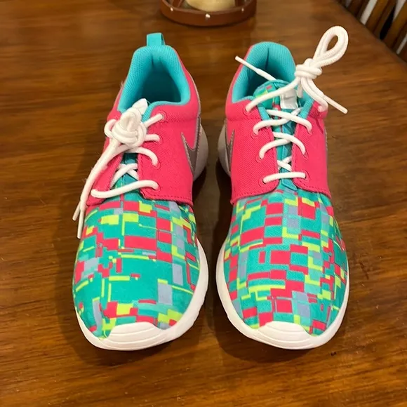 Nike Rosherun Print GS shoes sneakers 677784 601 Youth Girls Grade School Size 5