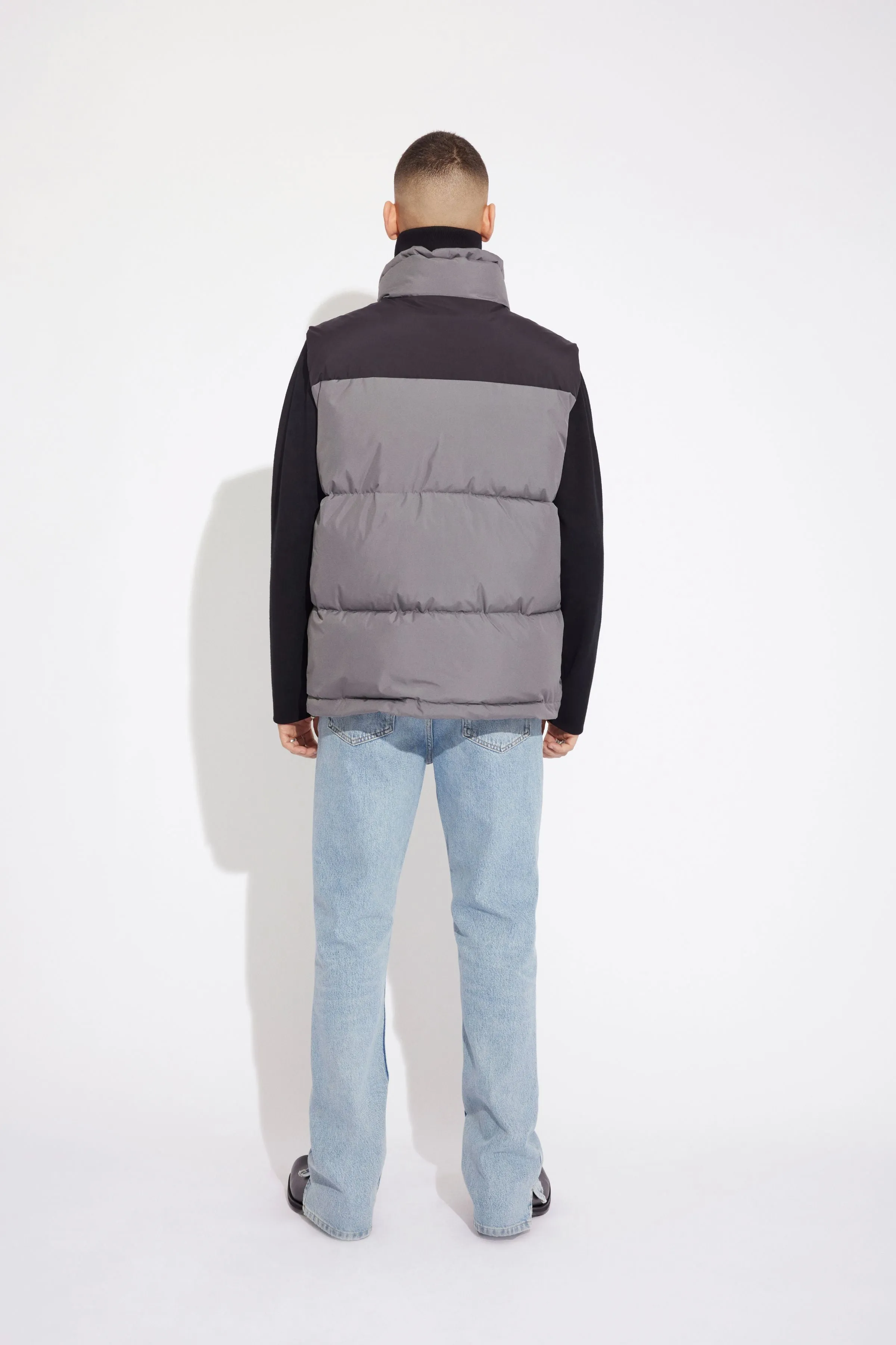 North Vest - Smoked Pearl / Black