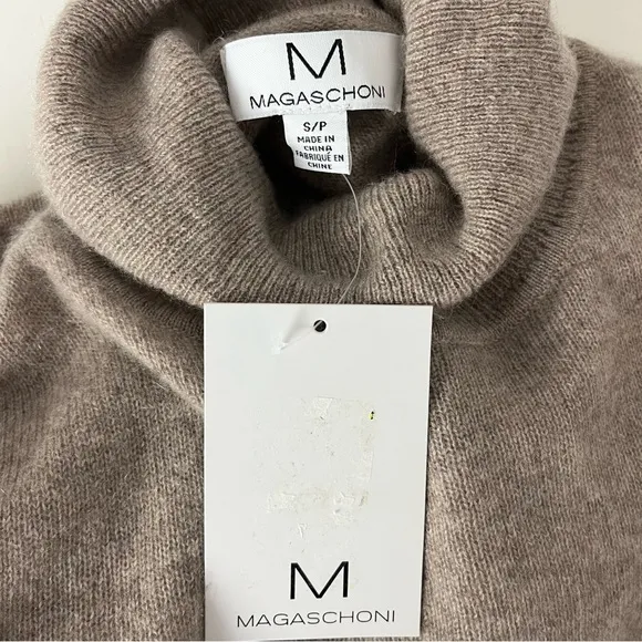 NWT Magaschoni 💯Cashmere Turtleneck Sweater In Pebble Heather Size Small