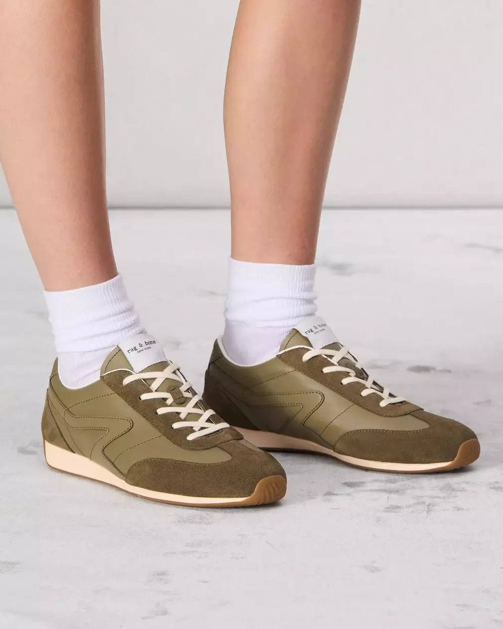 RETRO RUNNER SLIM