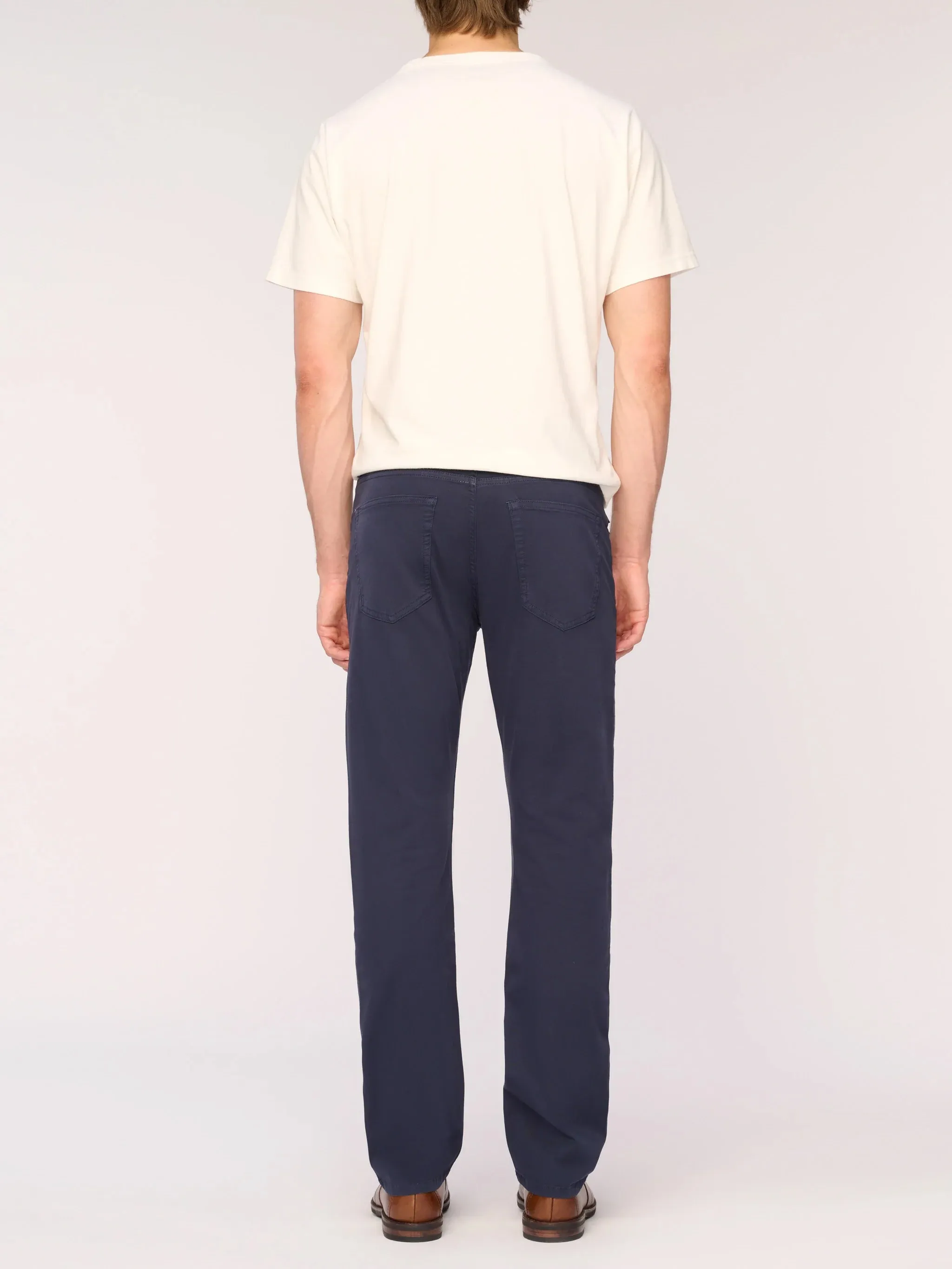 Russell Slim Straight Jean