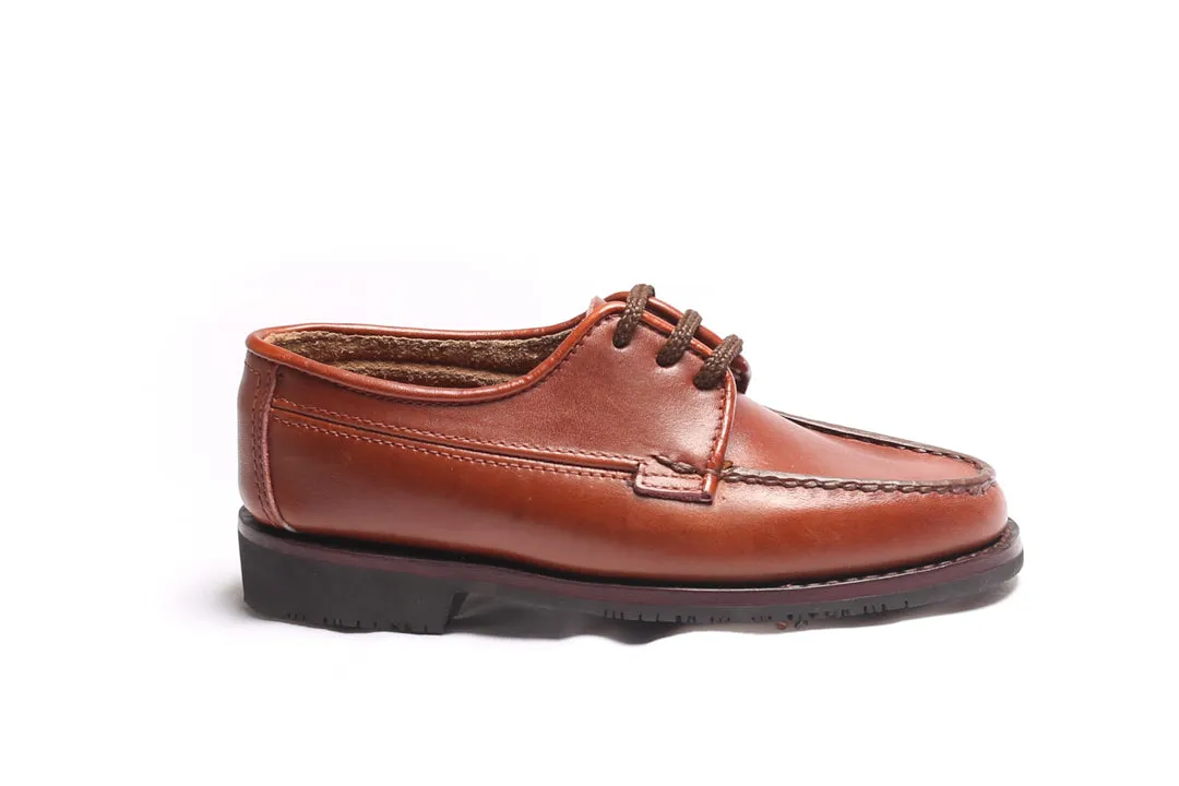 School Shoes / Canadiense