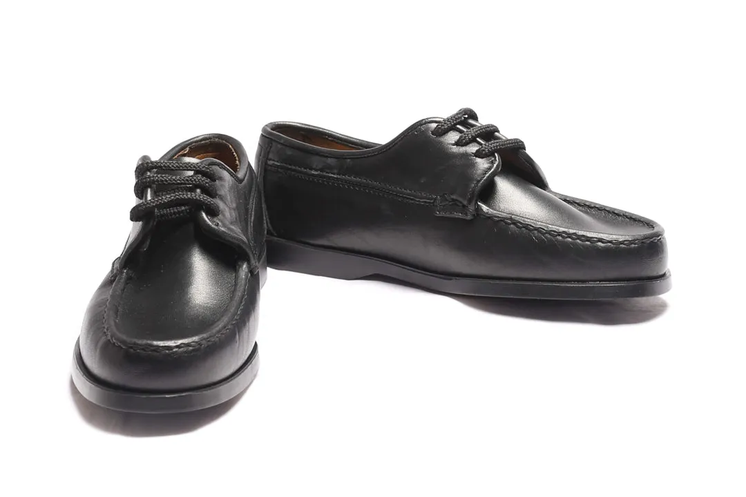 School Shoes / Canadiense