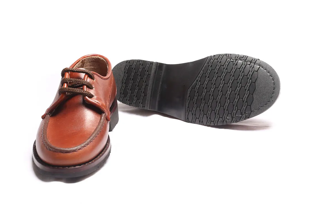 School Shoes / Canadiense