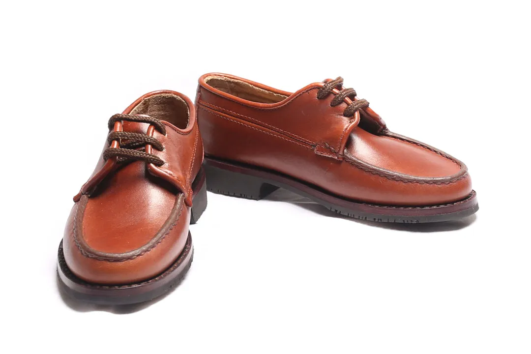 School Shoes / Canadiense