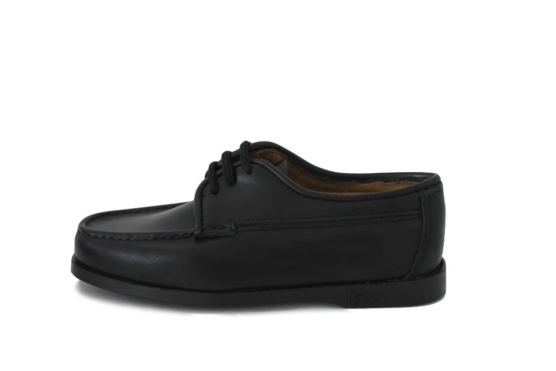 School Shoes / Canadiense