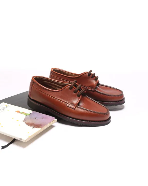 School Shoes / Canadiense