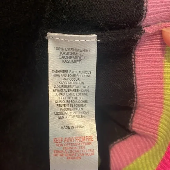 Scott &amp; Scott London Lola Cashmere V-neck Sweater NWT