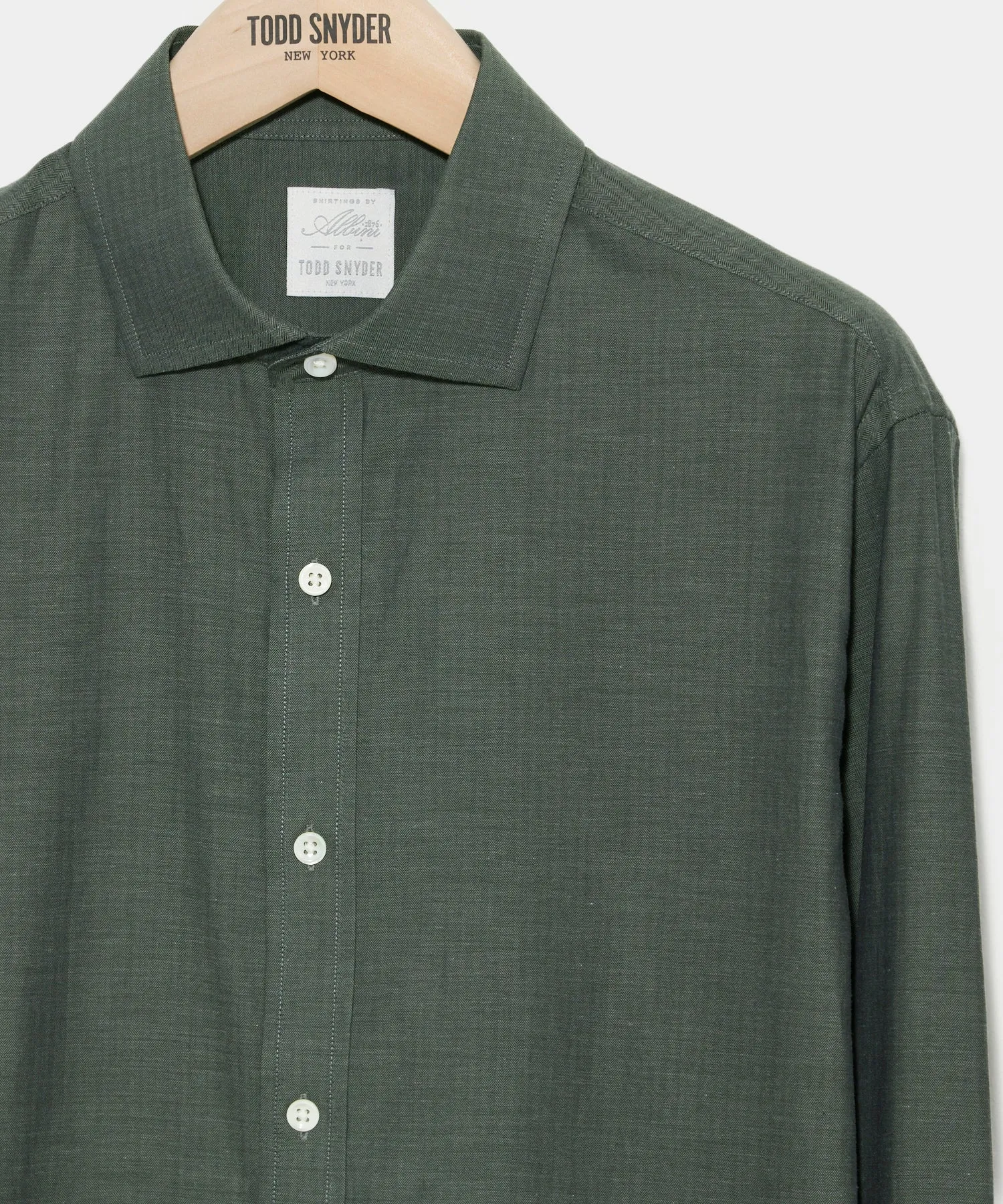 Slim Fit Flannel Spread Collar Dress Shirt in Olive