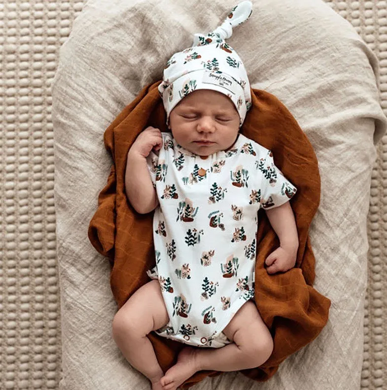 Snuggle Hunny - Arizona Short Sleeve Bodysuit - Newborn 0000