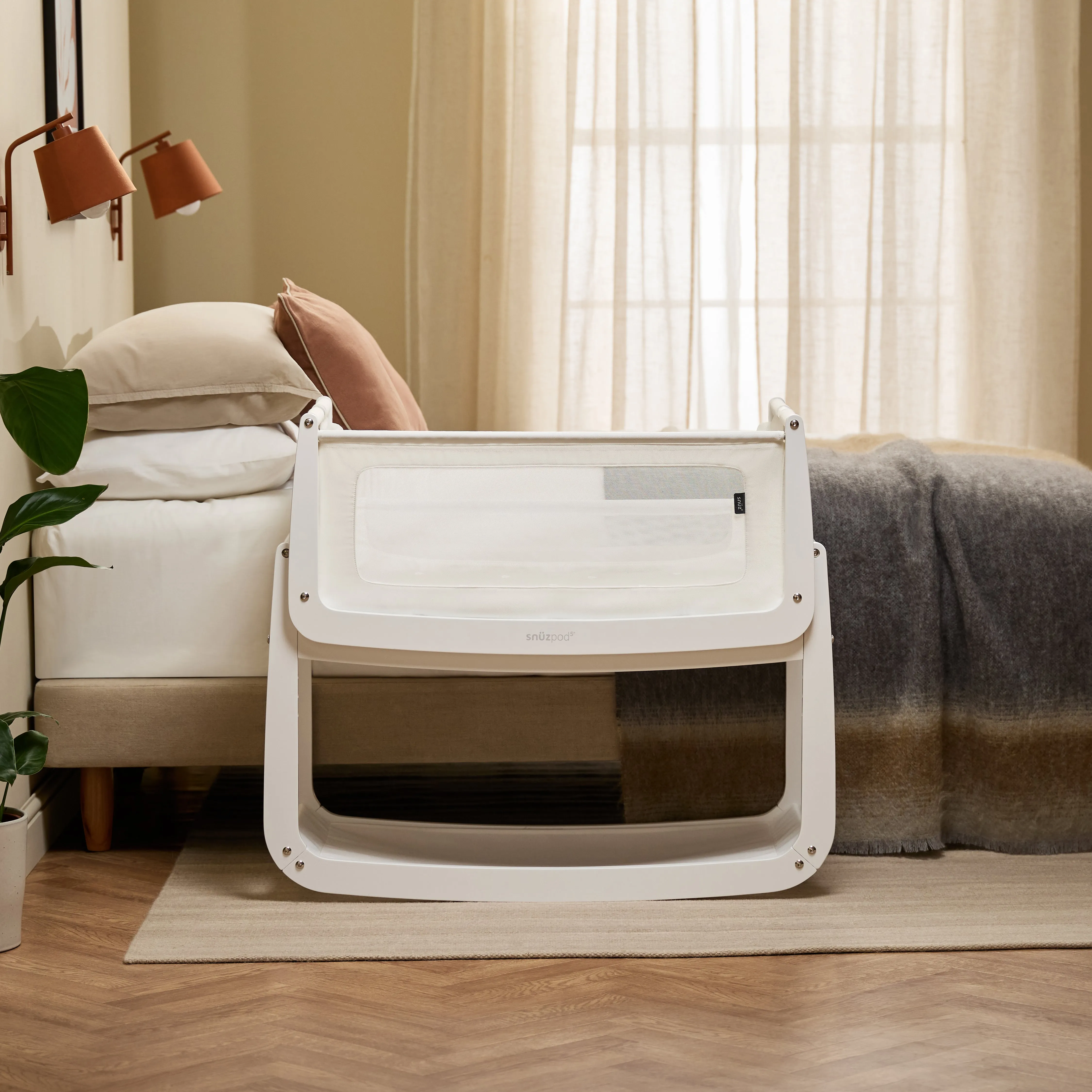 SNUZPOD5 BEDSIDE CRIB