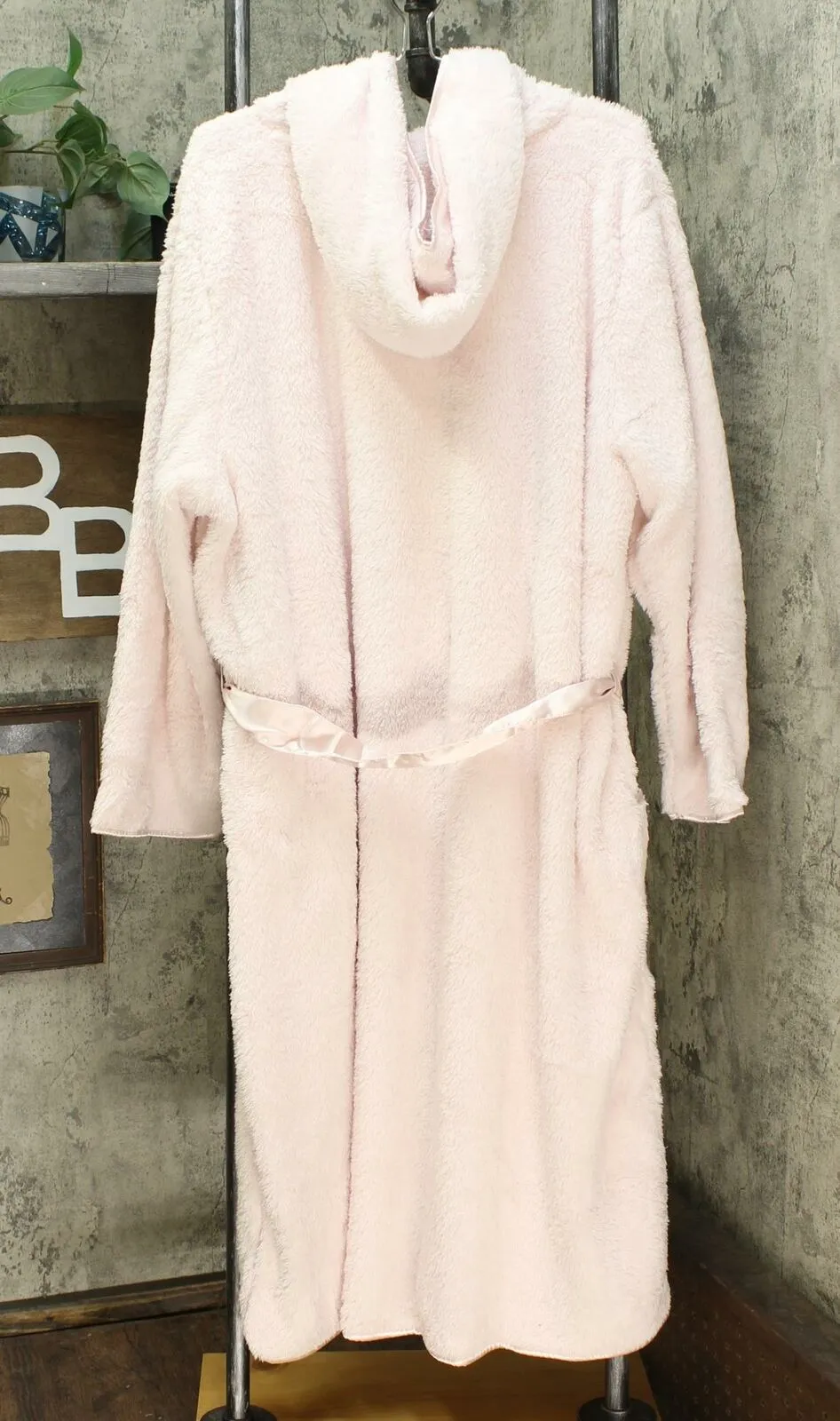 Soft & Cozy Women's Plus Size Loungewear Plush Fleece Long Robe