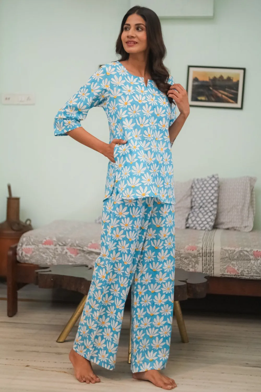 Sootisyahi 'Floral Blue' Handblock Printed Pure Cotton Night Suit