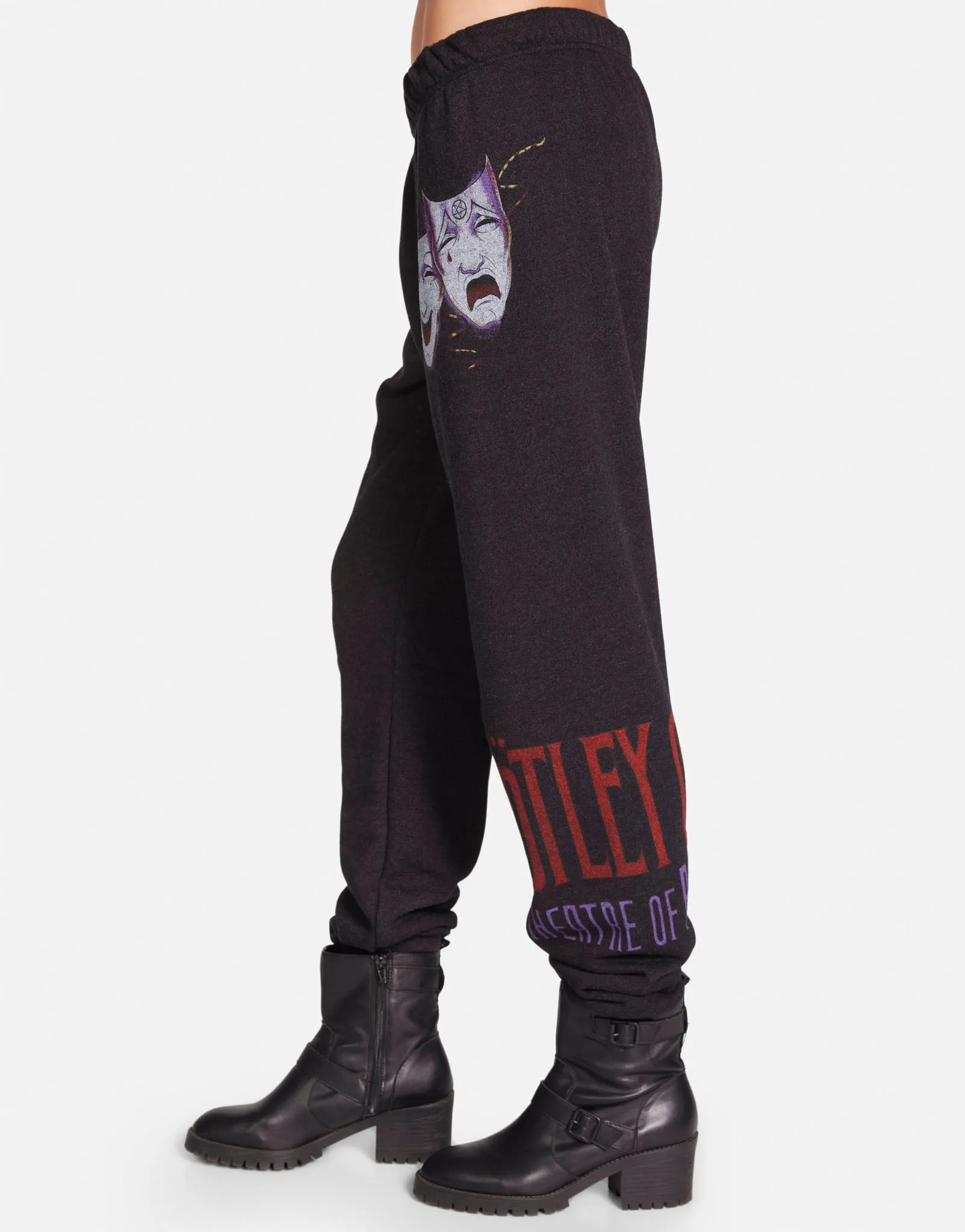 Tanzy Mötley Crüe Theater
