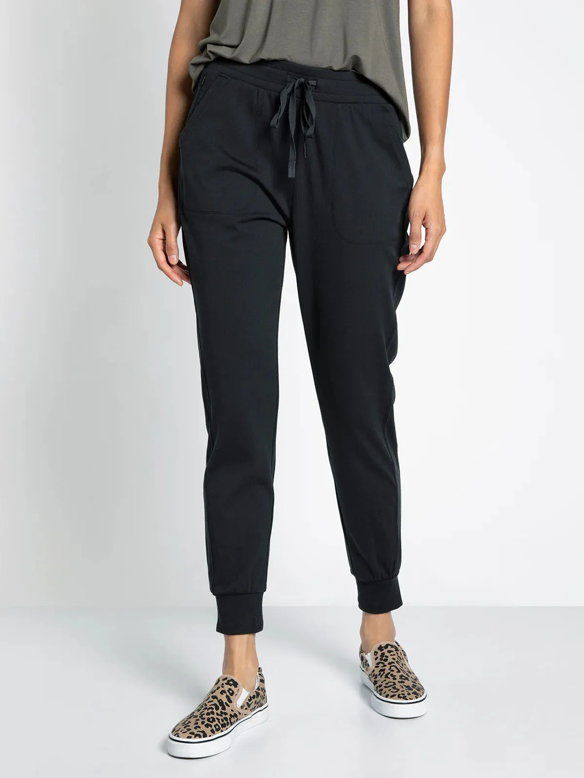 The Junie Travel Jogger