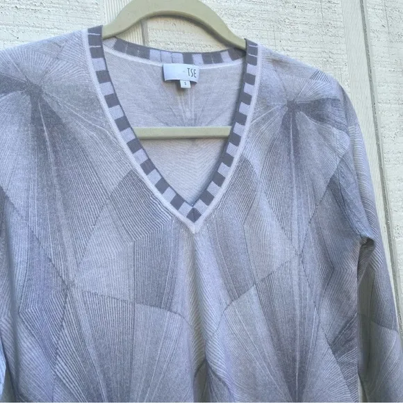 TSE 100% Pure Cashmere Cream Grey Abstract V-neck Long Sleeve Sweater Size Small