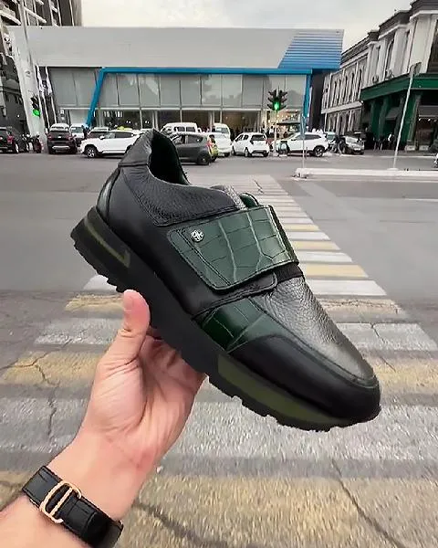 Velcro Men's Sports Shoes
