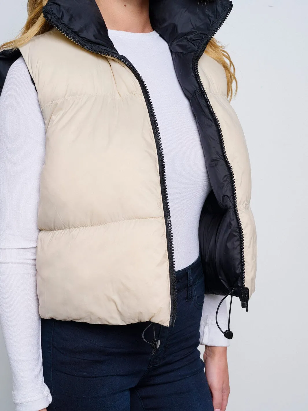 WOMEN'S SLEEVELESS ZIP UP FRONT POCKETS PUFFER REVERSIBLE VEST