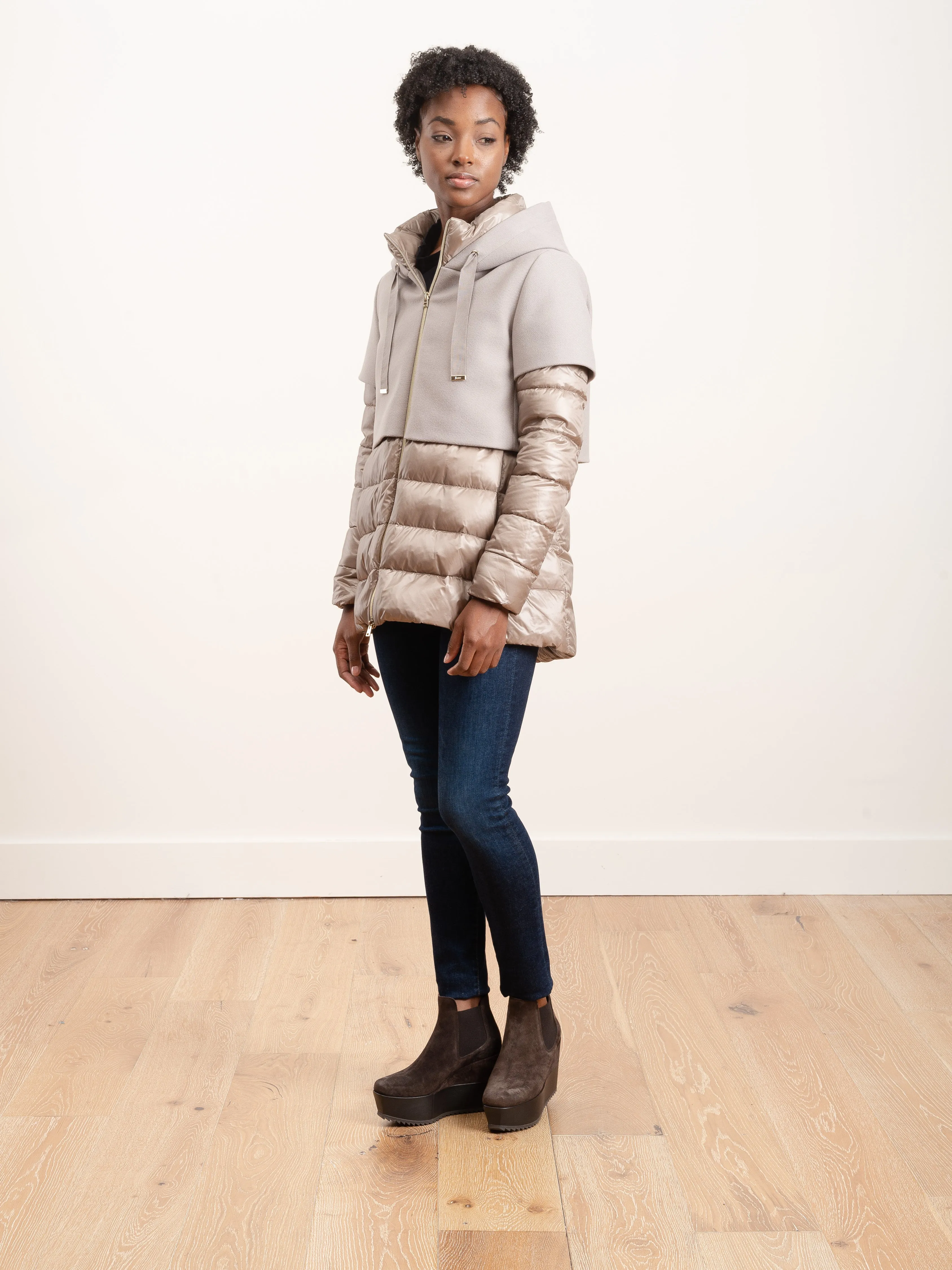 wool short jacket with hood
