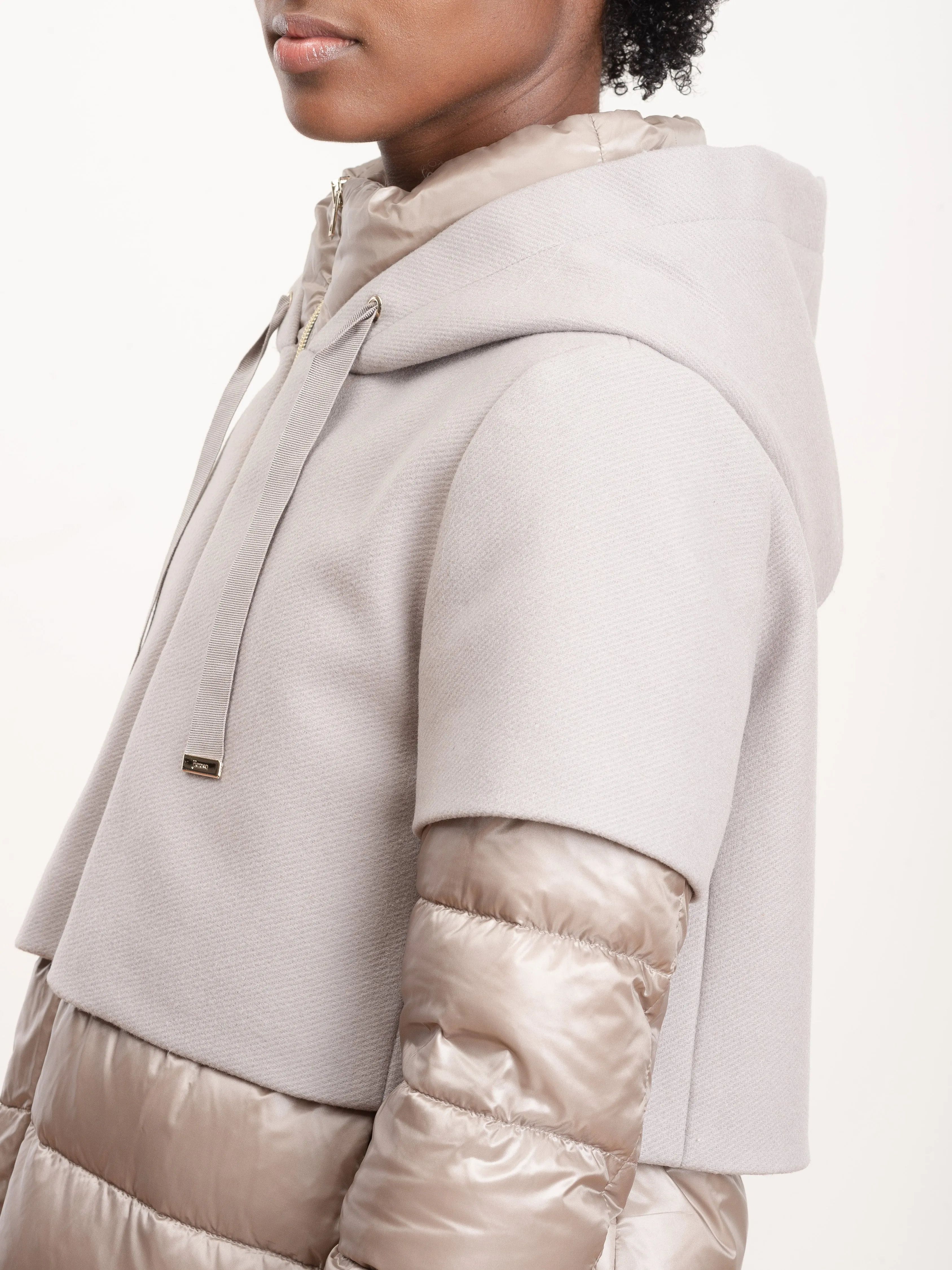 wool short jacket with hood