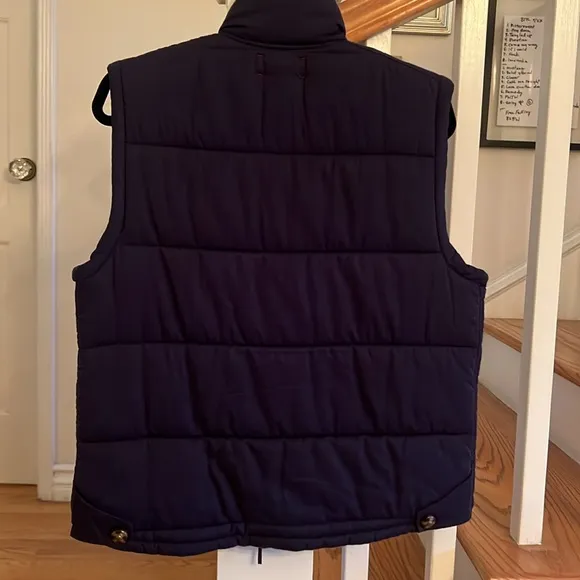 Xirena Hunter Vest size Medium Reversible Navy